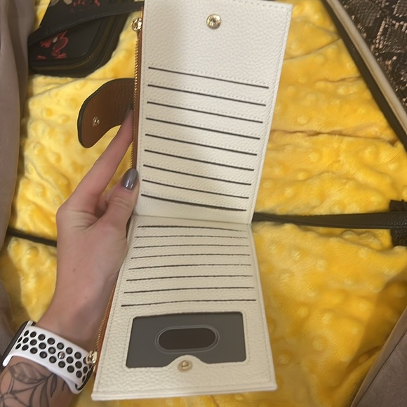 Wallet - Picture 2 of 3